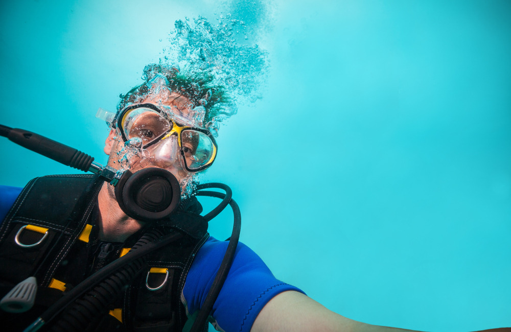 How Do Scuba Divers Breathe
