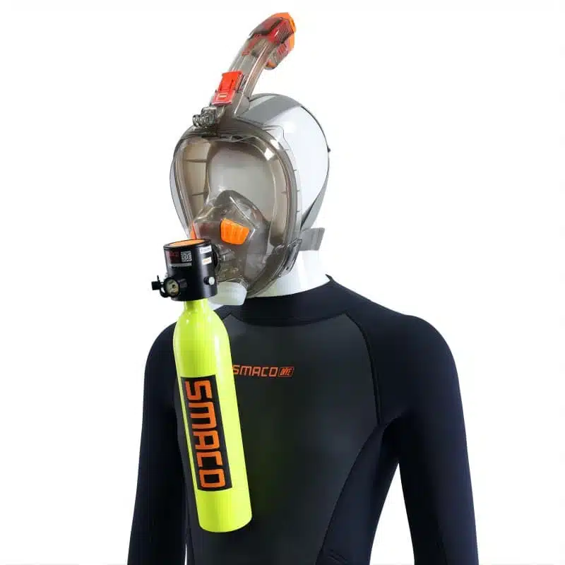 M8038 with Mini scuba tank green 1